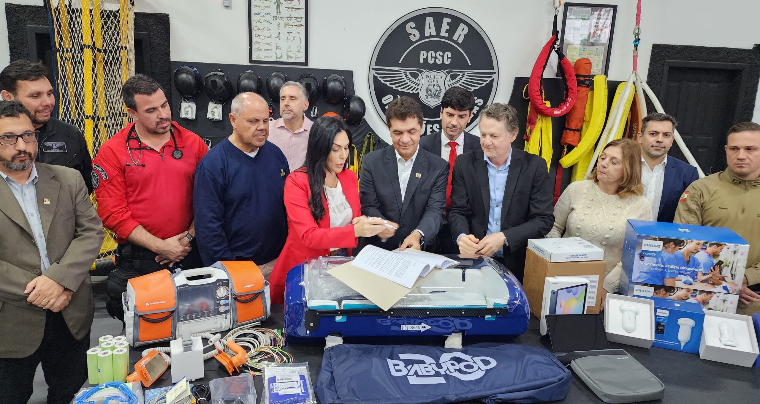 Governo de Criciúma entrega equipamentos médico-hospitalares ao Sarasul/Saer