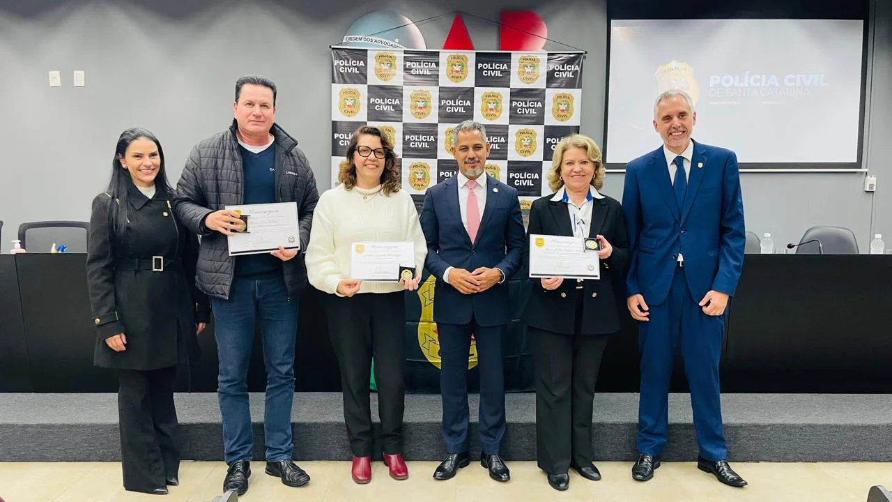 CDL de Criciúma é homenageada durante solenidade da Polícia Civil