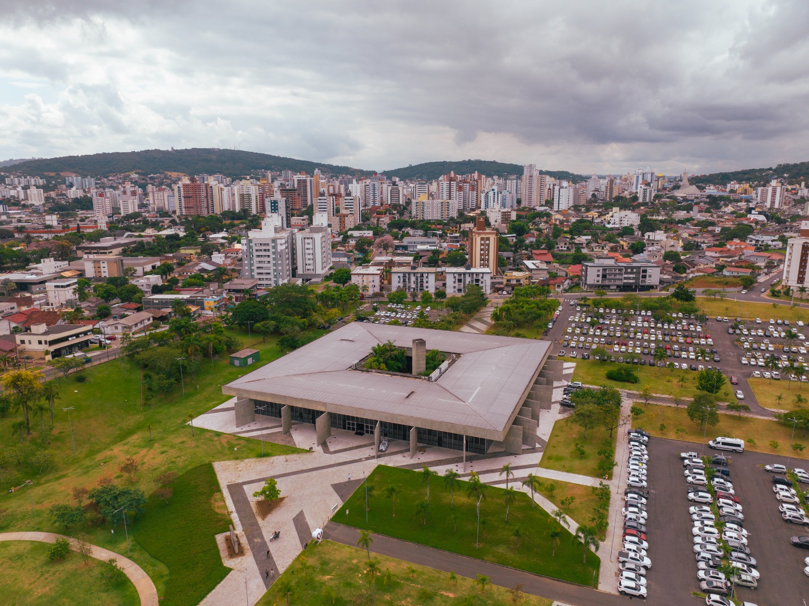 Prefeitura de Criciúma abre processo para escolha de membros do Conselho Tutelar